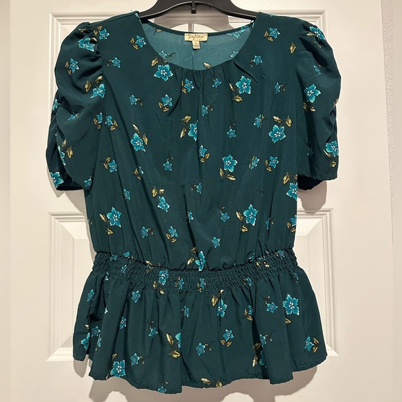 Lily White Tops - NWT Teal Floral Blouse with Puff Sleeves Small